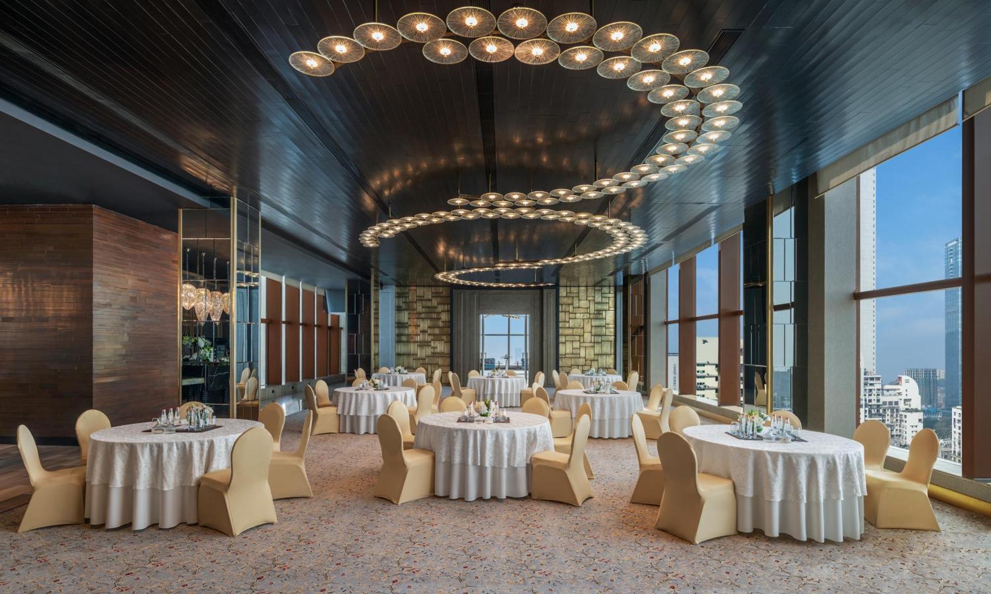 Готель The St. Regis Мумбаї Екстер'єр фото The Club at the Ritz-Carlton, DIFC
